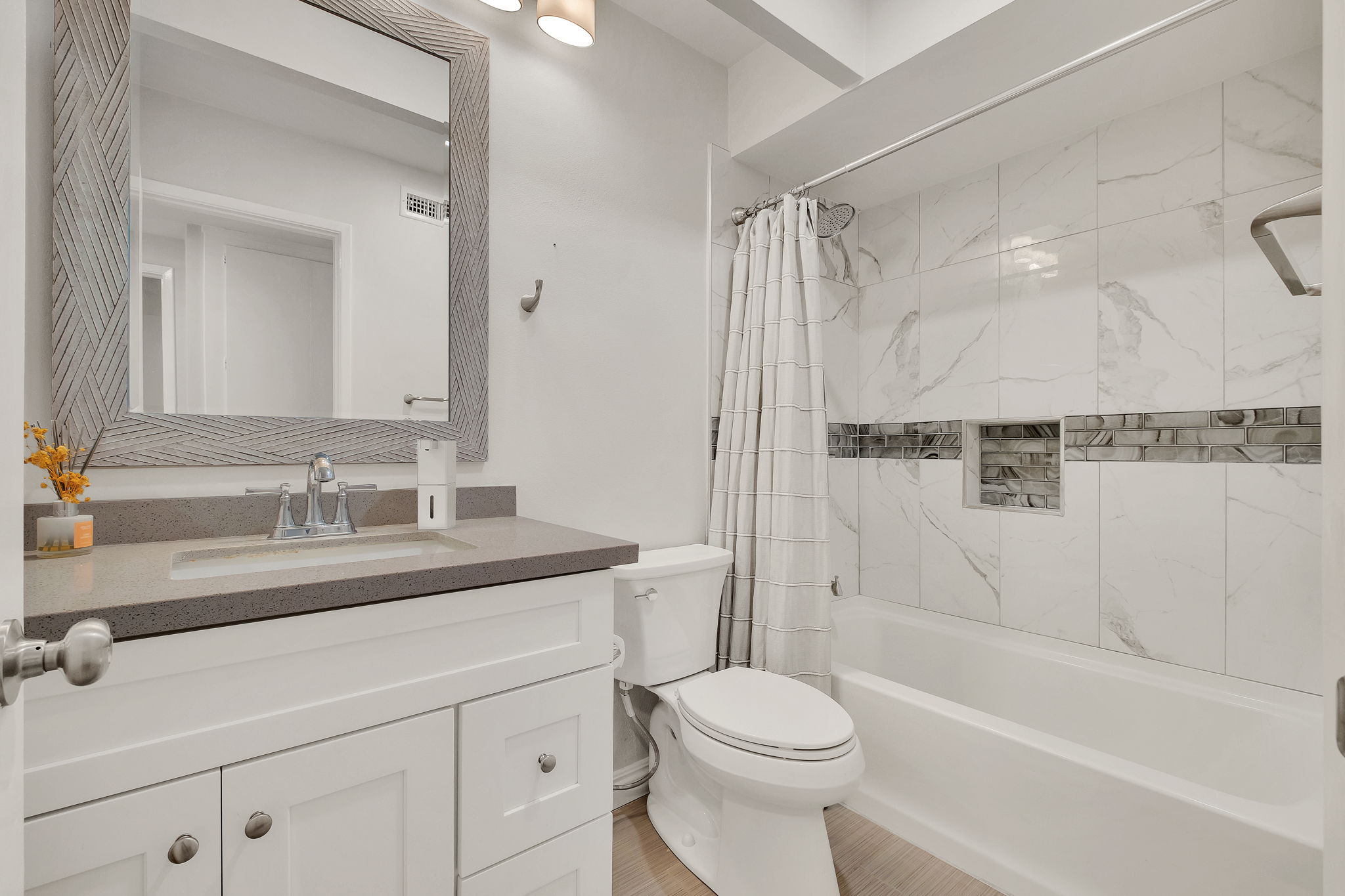  108 W 229th Pl, Carson, CA 90745 - 物件實景