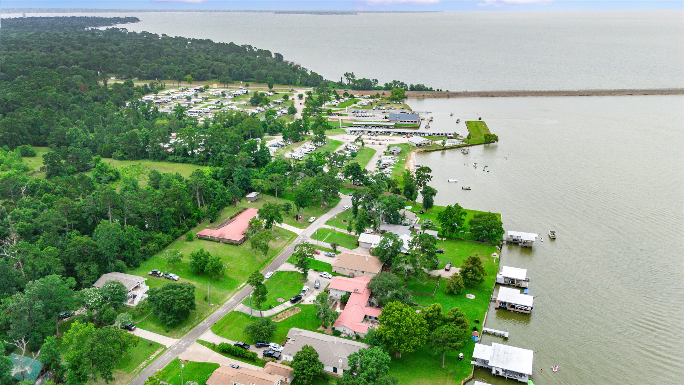  671 Lakeview Harbor - 物件實景