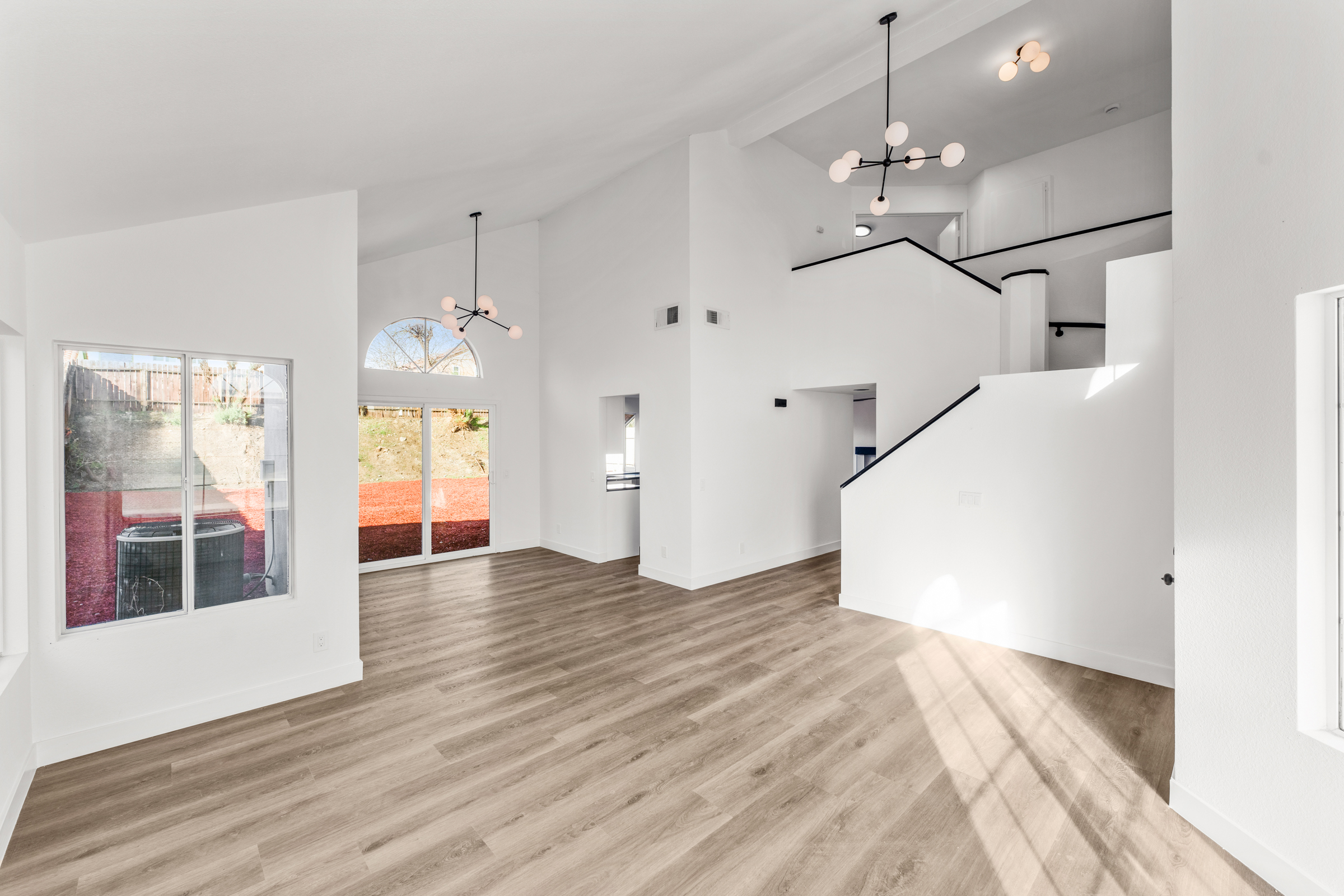 Lake Elsinore, California, 92530, United States, 4 Bedrooms Bedrooms, ,3 BathroomsBathrooms,Residential,For Sale,2005487