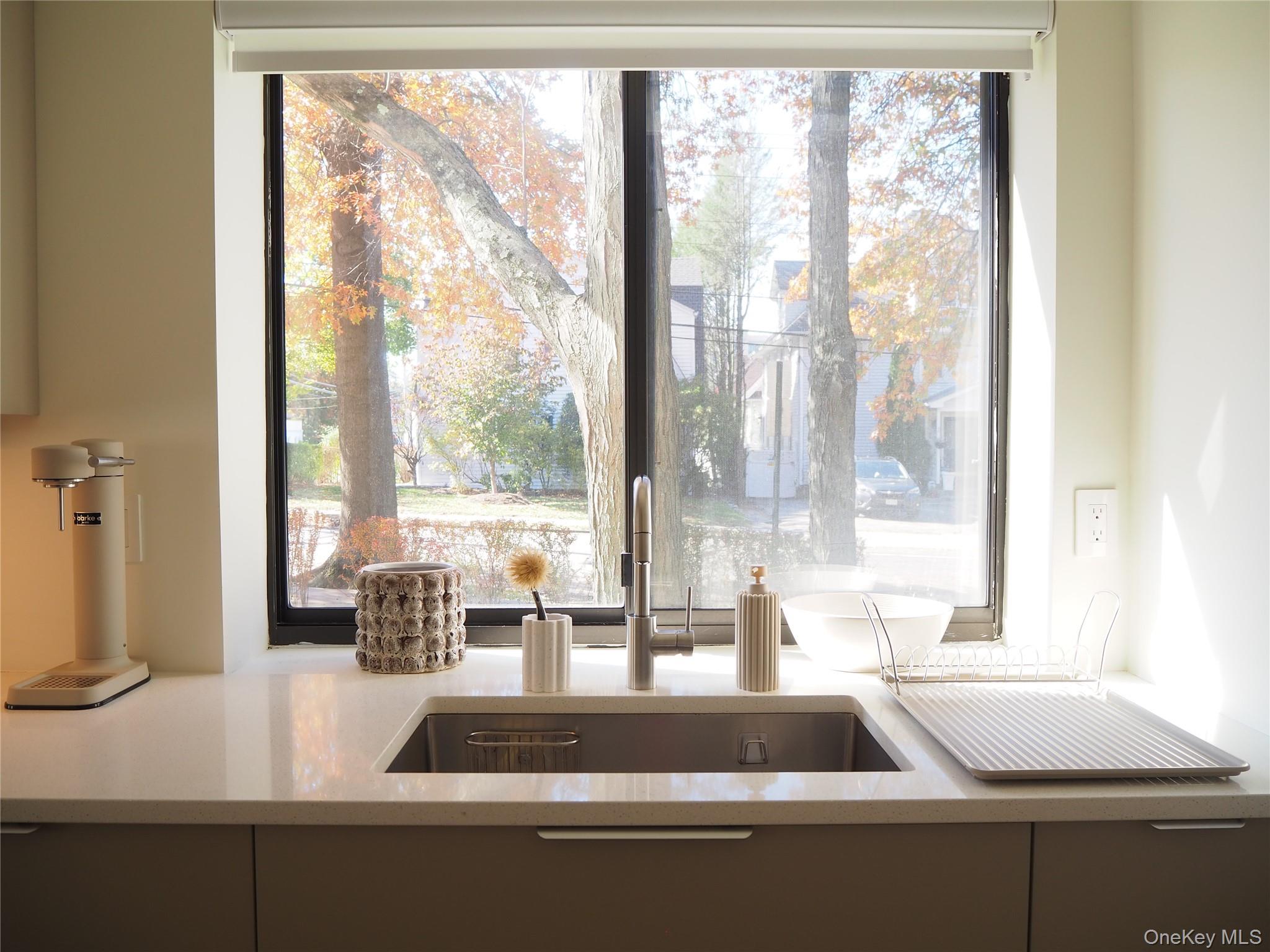 White Plains, New York, 10605, United States, 1 Bedroom Bedrooms, ,2 BathroomsBathrooms,Residential,For Sale,1988254