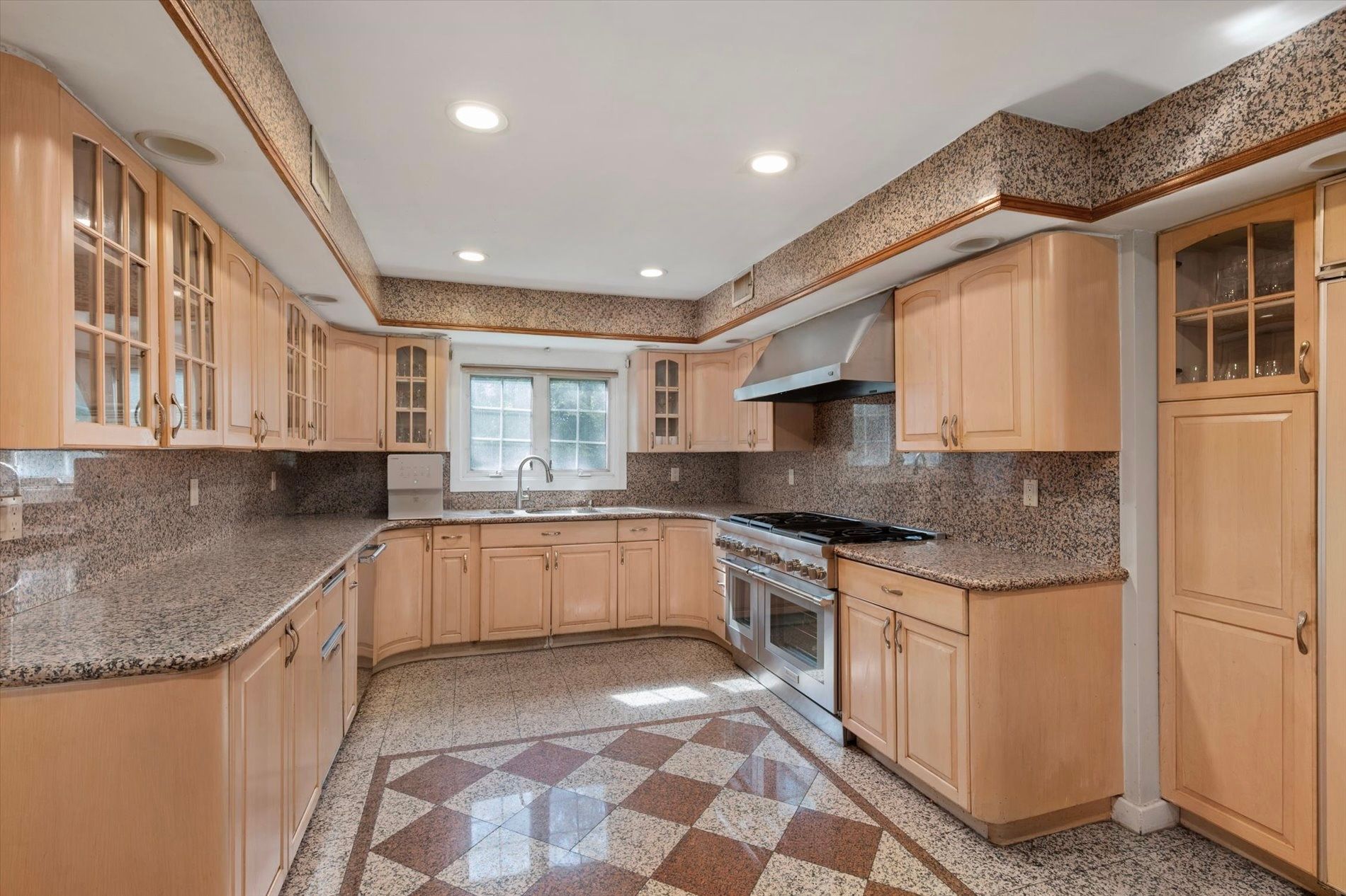  47 Red Ground Road, Old Westbury, NY, 11568 - 物件實景