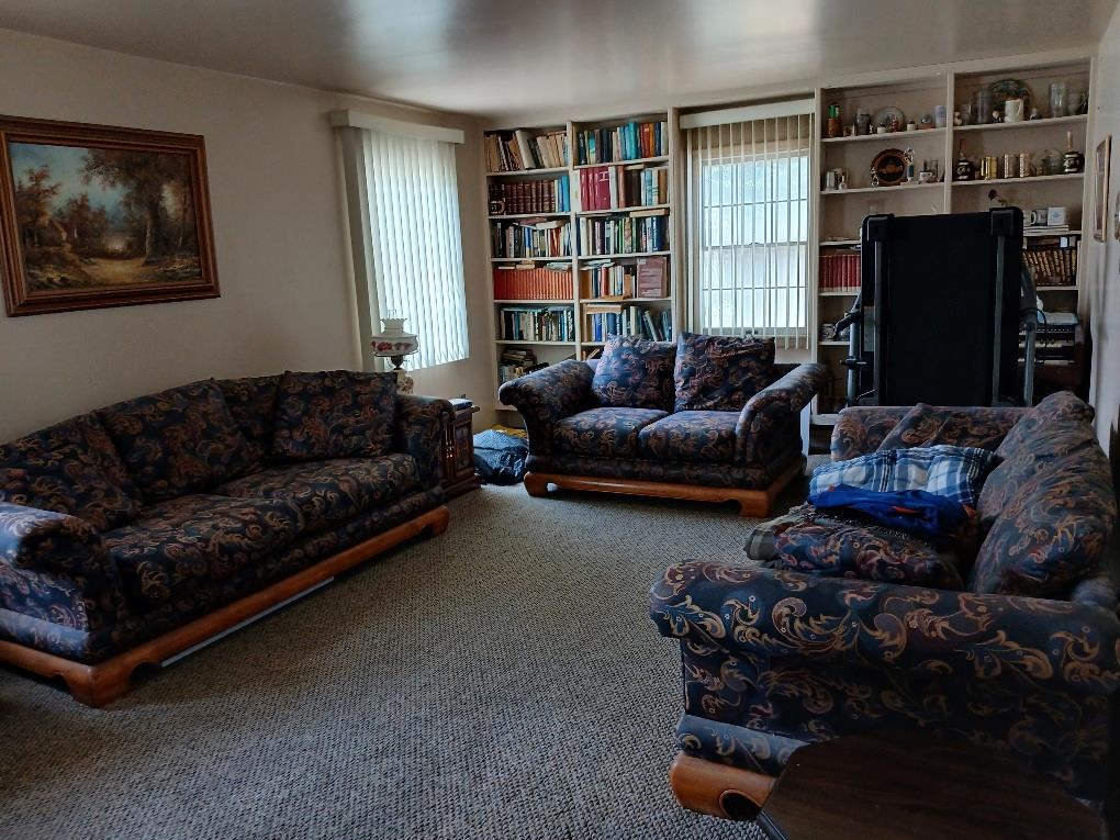 Lake Grove, New York, 11755, United States, 4 Bedrooms Bedrooms, ,4 BathroomsBathrooms,Residential,For Sale,1877046