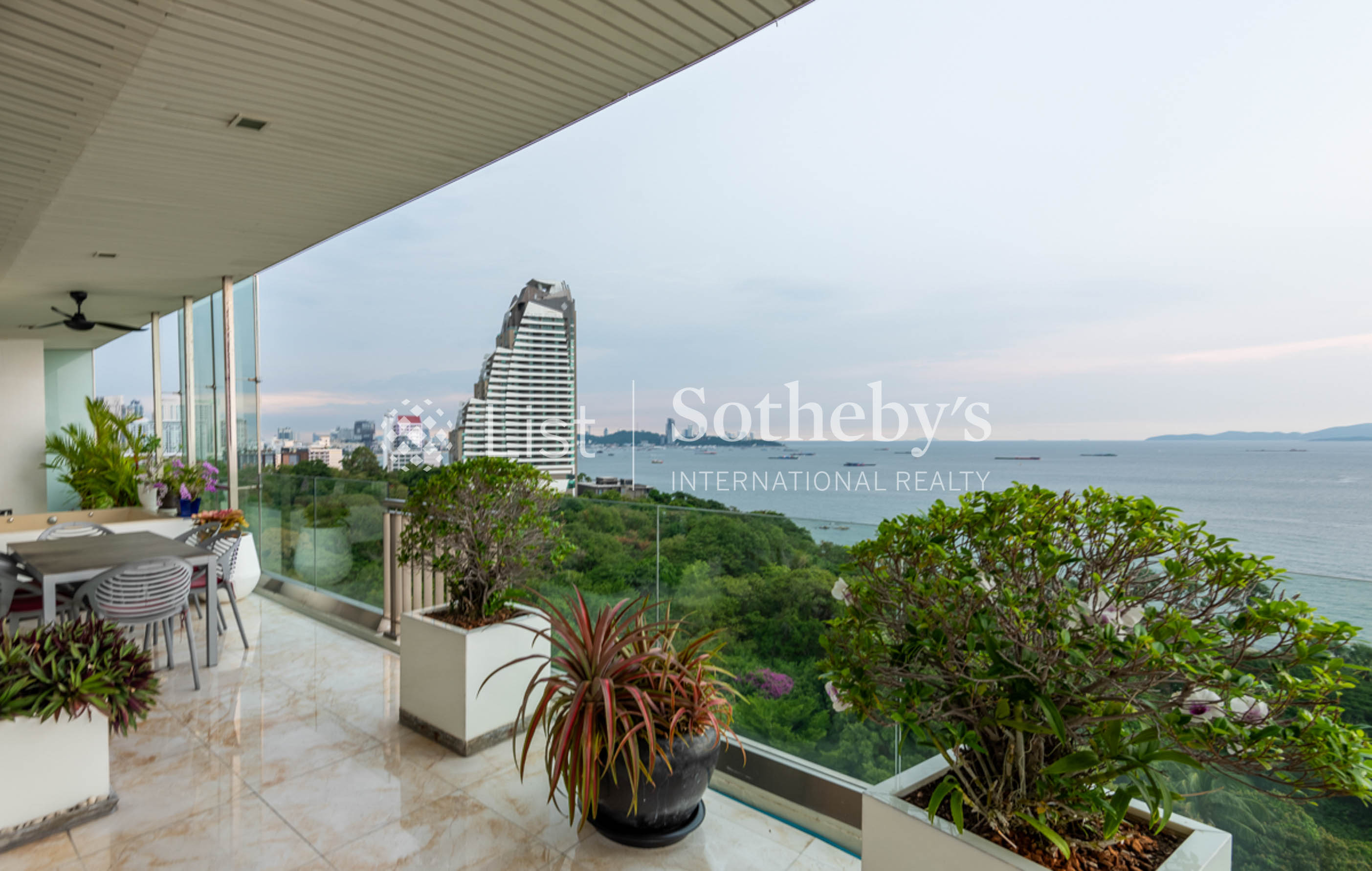 The Cove Pattaya - 物件實景