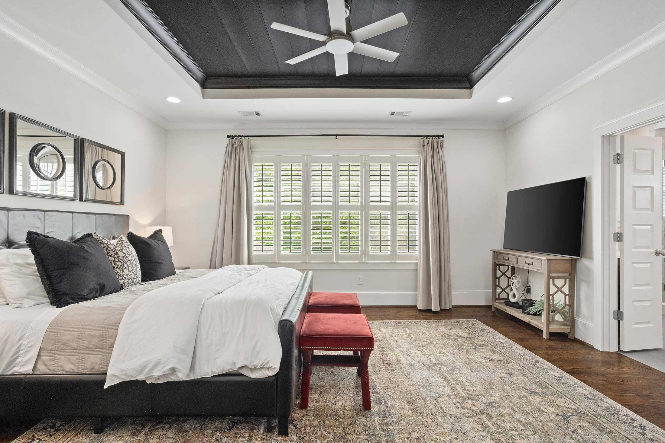  Extraordinary Custom-Built Home in Brookhaven - 物件實景