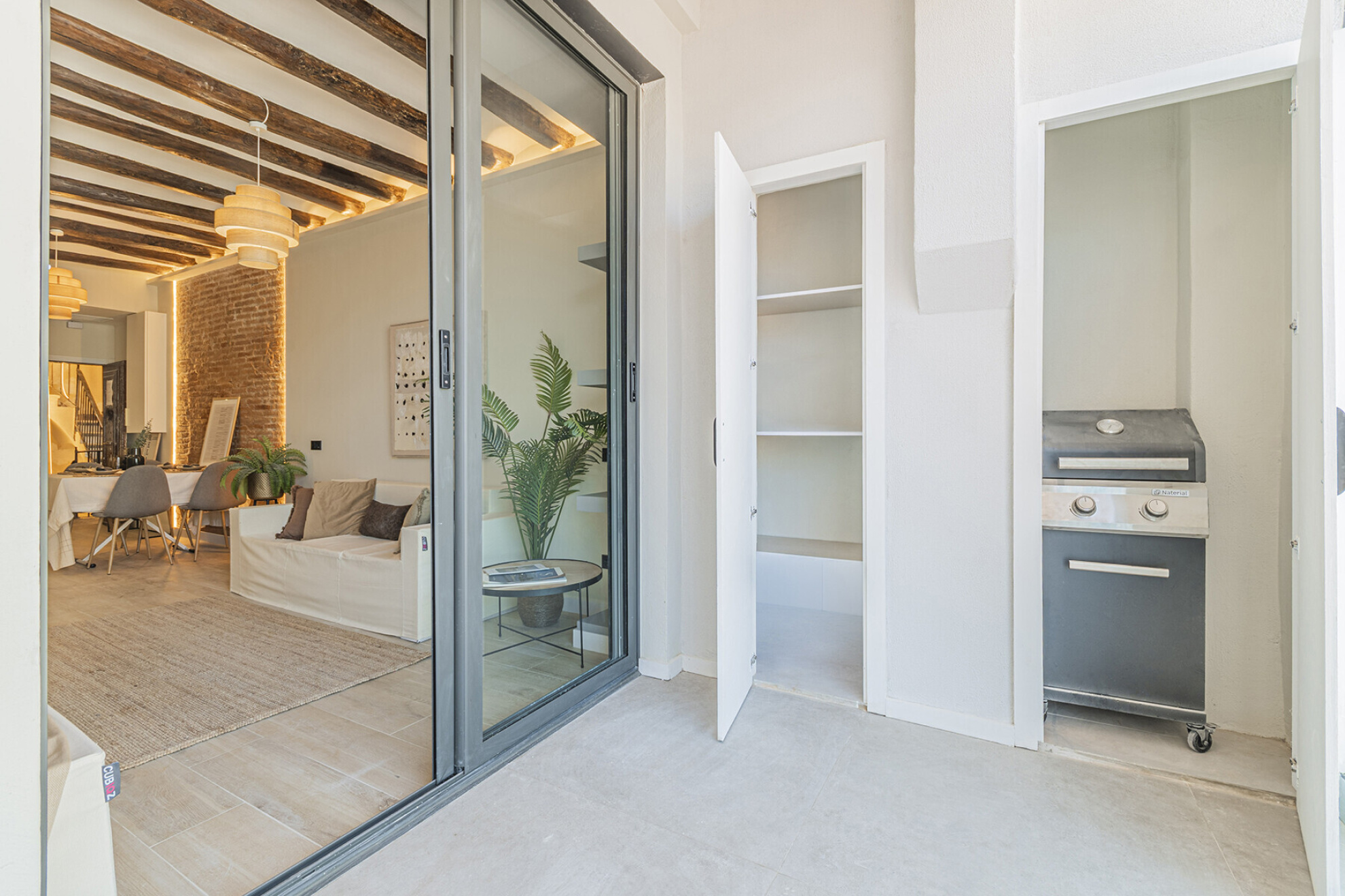  Apartment in a fully renovated building with a terrace in Marià Aguiló - 物件實景