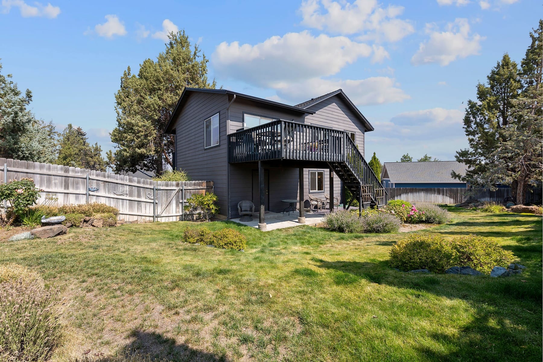  2350 SW Indian Avenue Redmond, OR 97756 - 物件實景