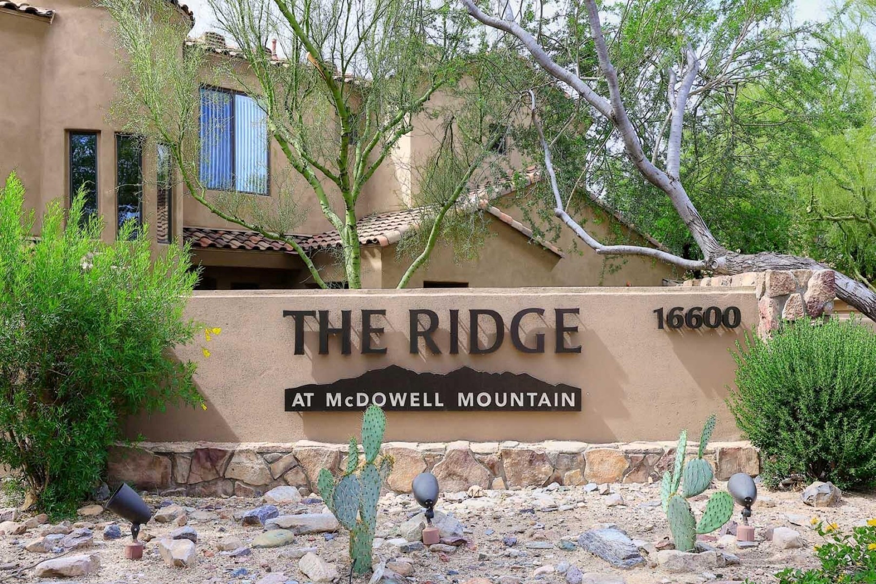  16600 N Thompson Peak Parkway  Scottsdale, AZ - 物件實景