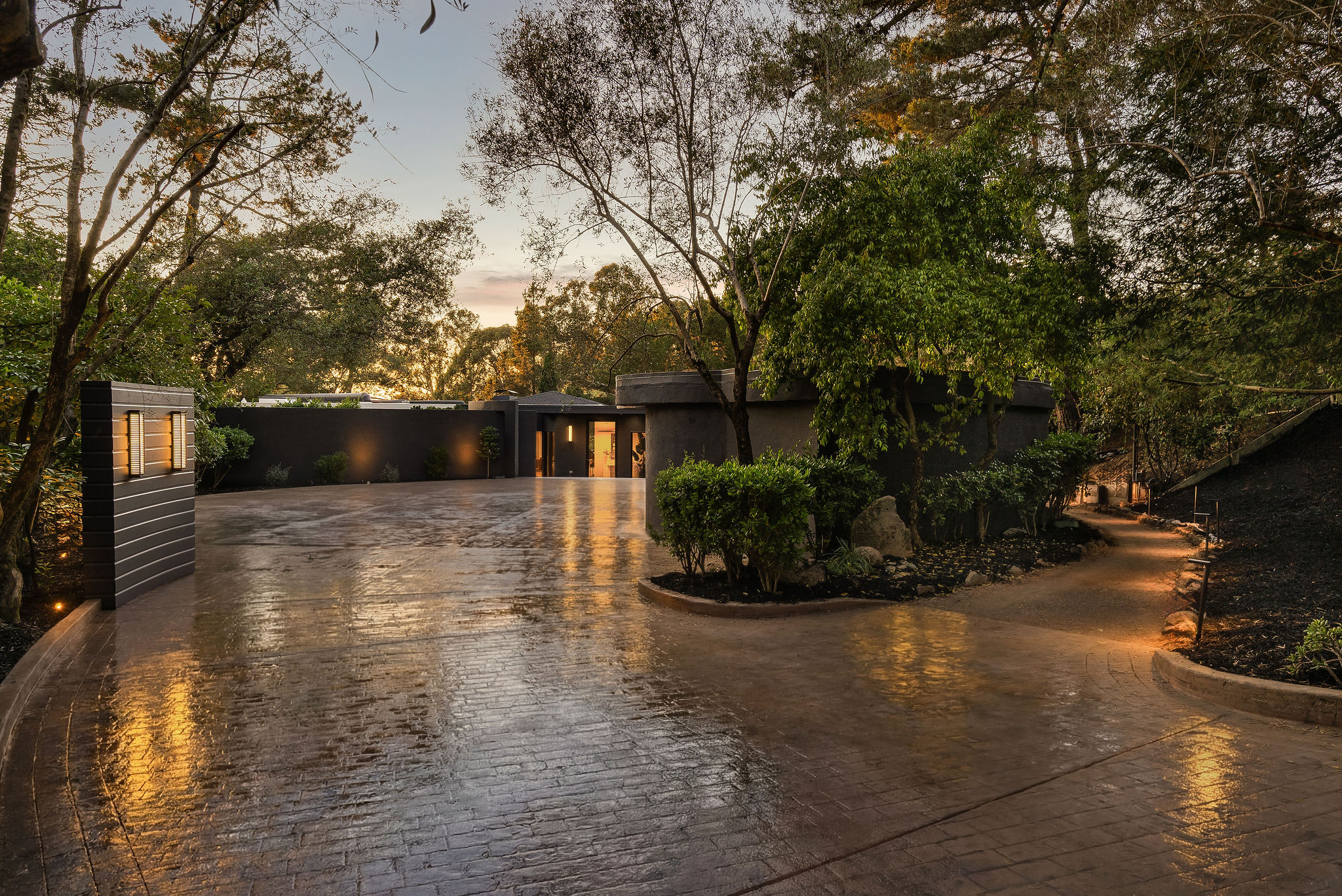  5645 Bacon Road - 物件實景