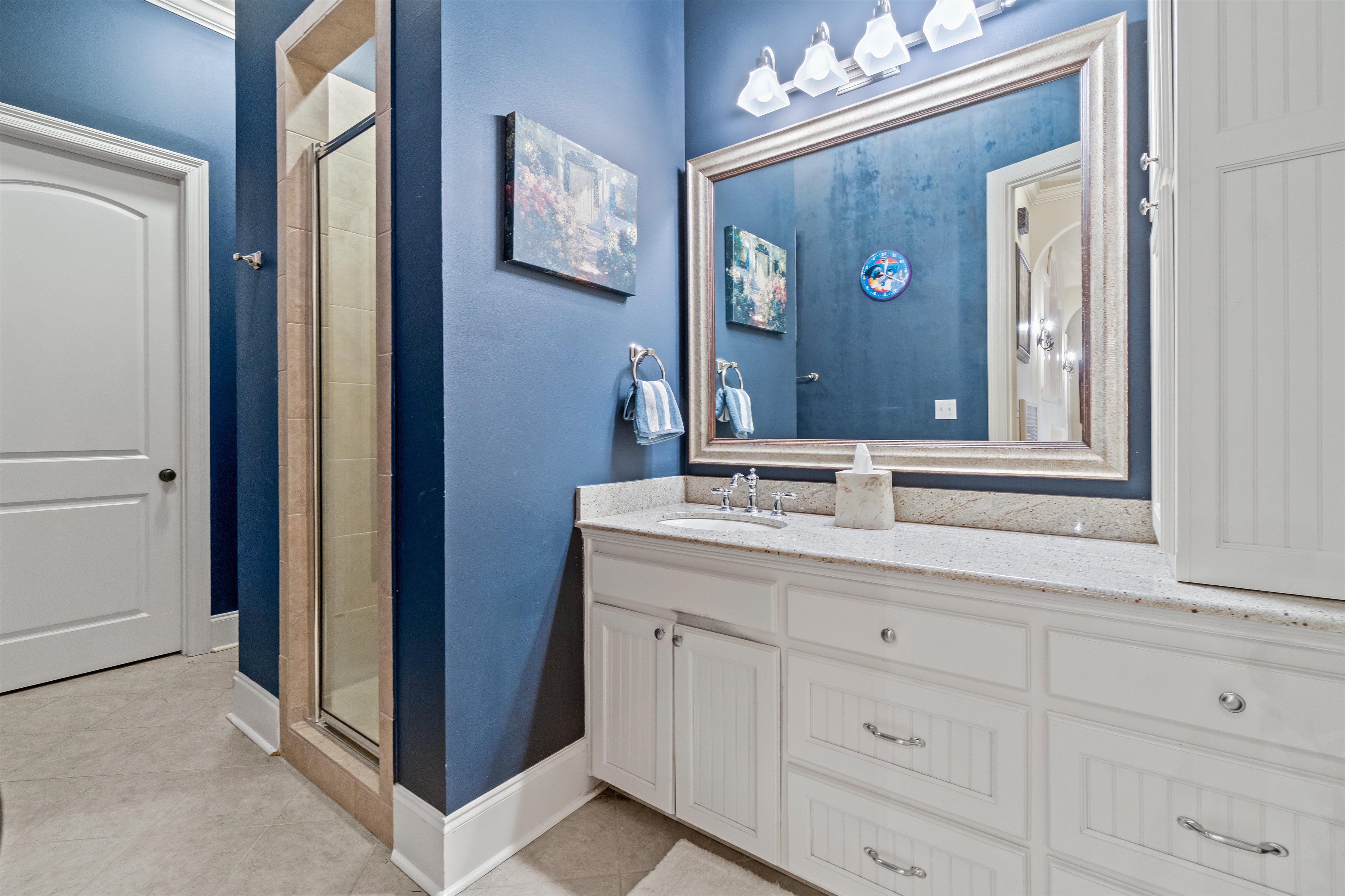 Baton Rouge, Louisiana, 70810, United States, 5 Bedrooms Bedrooms, ,6 BathroomsBathrooms,Residential,For Sale,2002046