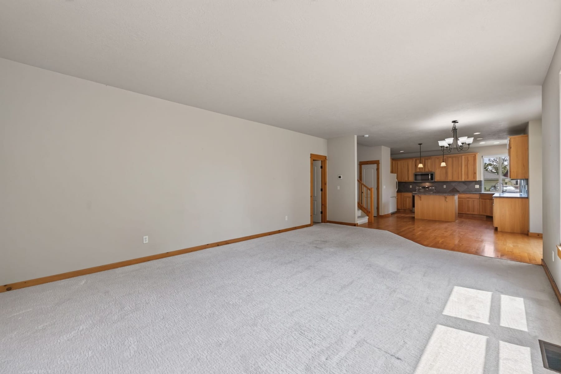 2108 NW Sterling Avenue Redmond, OR 97756 - 物件實景