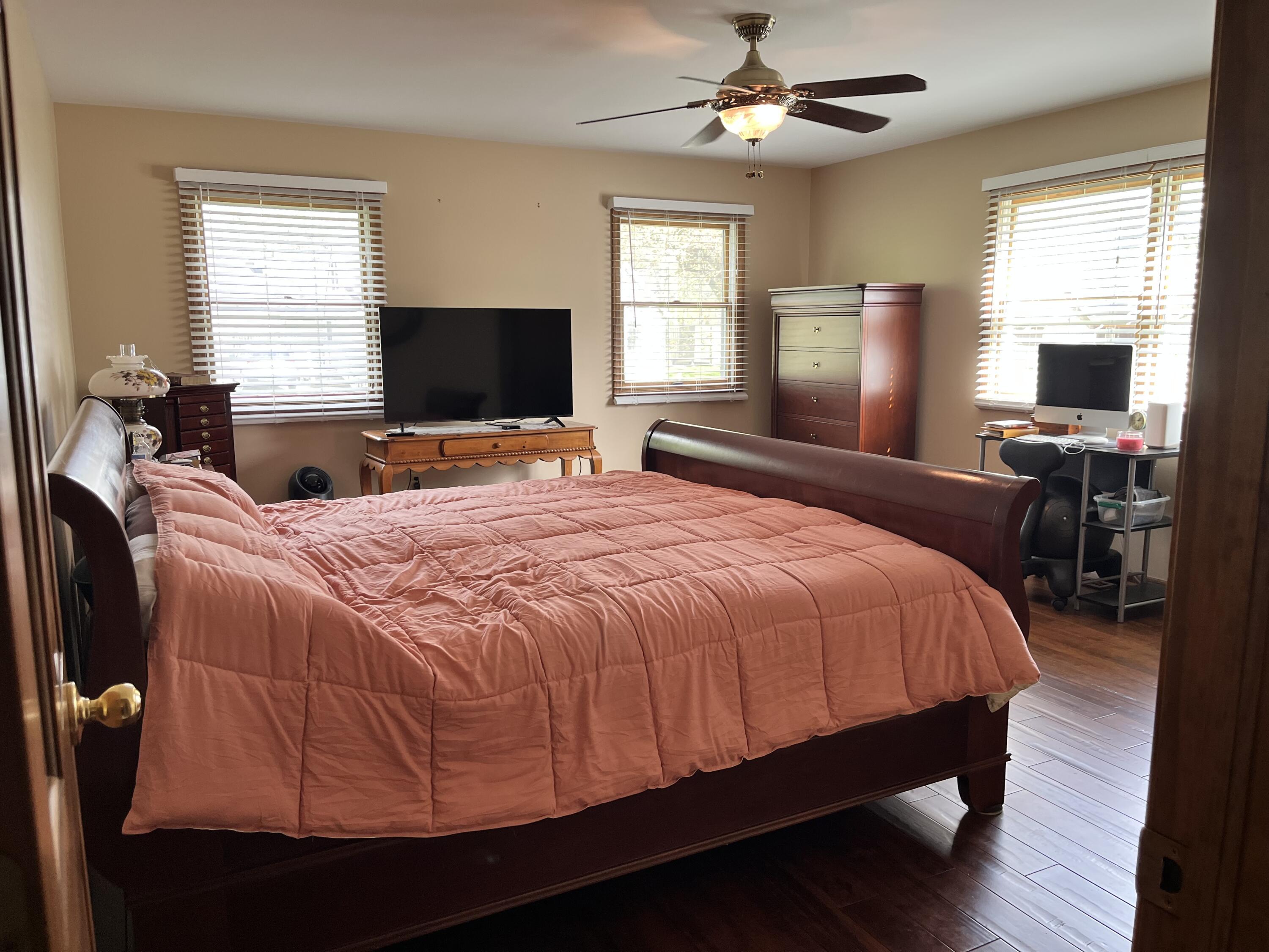 Crown Point, Indiana, 46307, United States, 3 Bedrooms Bedrooms, ,3 BathroomsBathrooms,Residential,For Sale,2040656