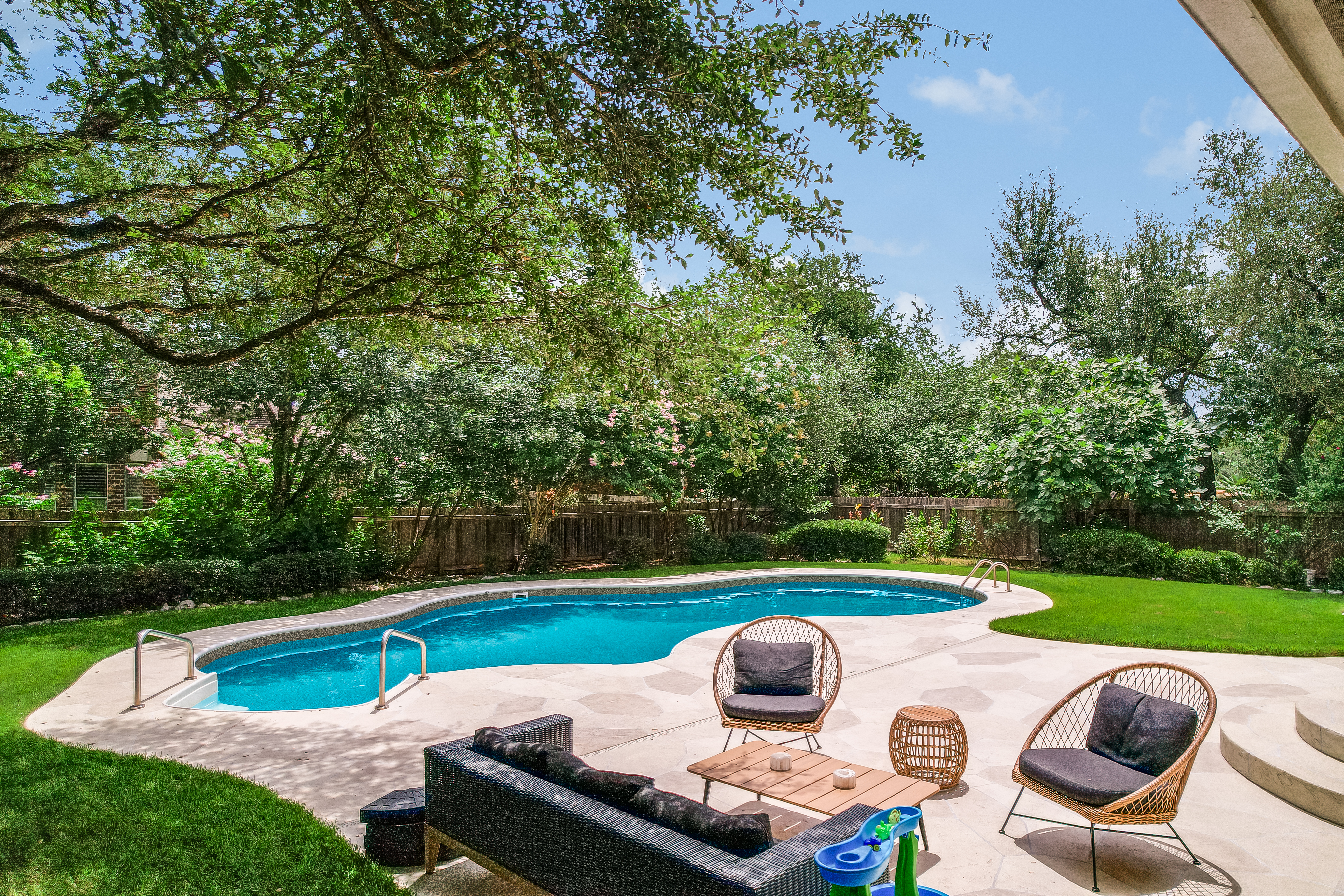  FOR SALE in Circle C Ranch - 物件實景