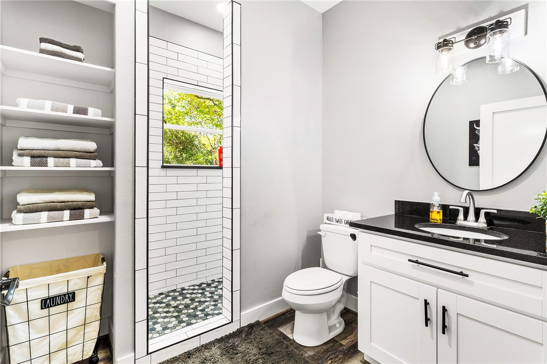 Normangee, Texas, 77871, United States, 3 Bedrooms Bedrooms, ,3 BathroomsBathrooms,Residential,For Sale,1981852