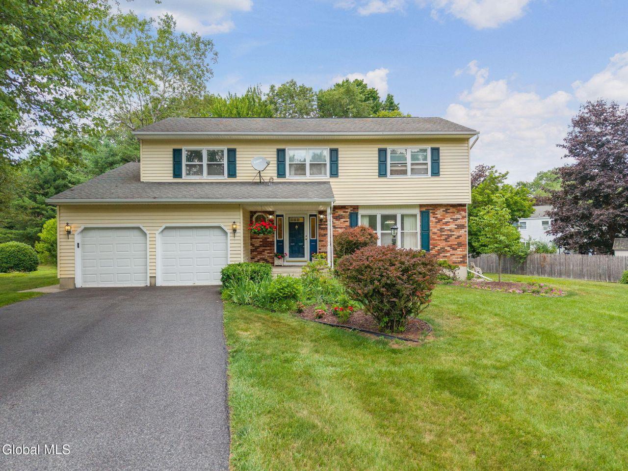 Guilderland, New York, 12303, United States, 4 Bedrooms Bedrooms, ,3 BathroomsBathrooms,Residential,For Sale,1891767