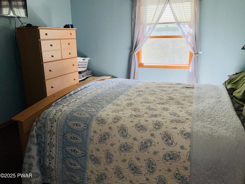 Milford, Pennsylvania, 18337, United States, 3 Bedrooms Bedrooms, ,3 BathroomsBathrooms,Residential,For Sale,1981276