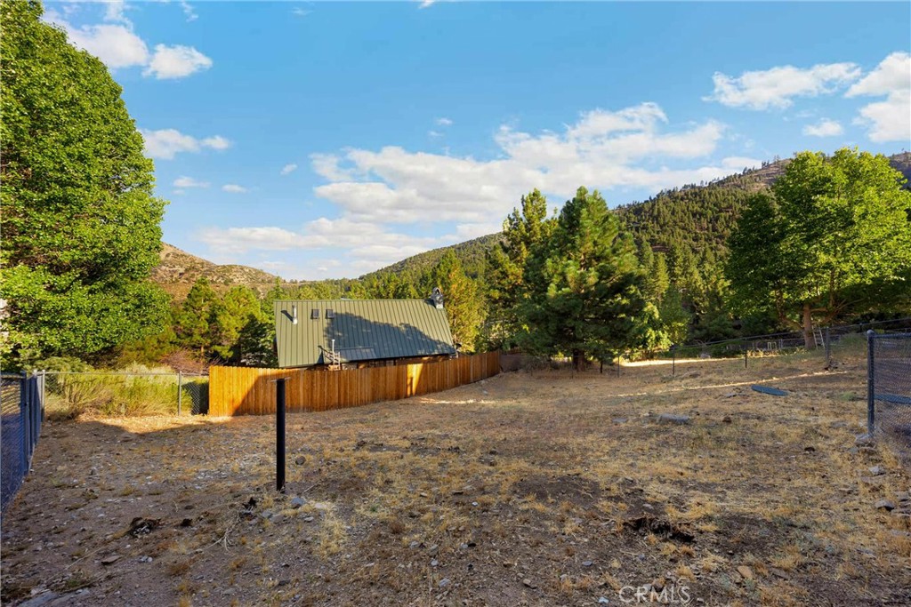 Wrightwood, California, 92397, United States, 5 Bedrooms Bedrooms, ,3 BathroomsBathrooms,Residential,For Sale,1975800