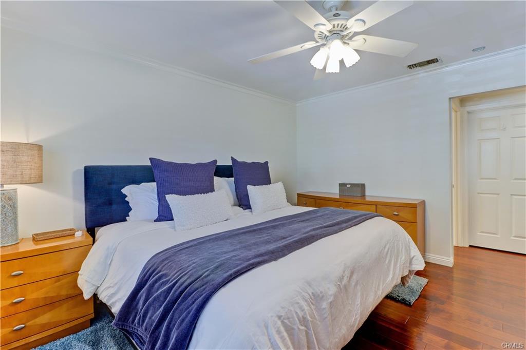 Laguna Woods, California, 92637, United States, 2 Bedrooms Bedrooms, ,1 BathroomBathrooms,Residential,For Sale,1943629