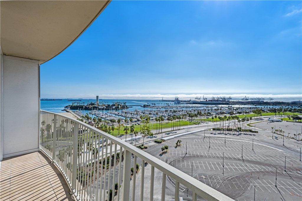 Long Beach, California, 90802, United States, 3 Bedrooms Bedrooms, ,2 BathroomsBathrooms,Residential,For Sale,1989203