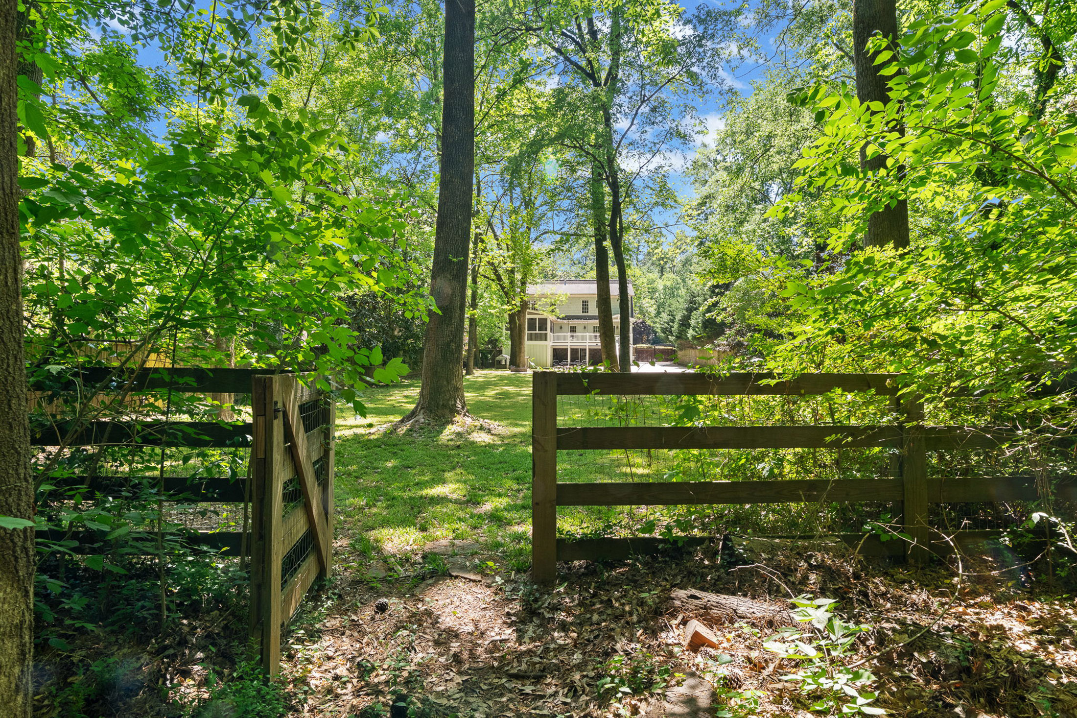  Stunning and Completely Renovated Morningside Home on 3.2+/- Acre Estate Lot - 物件實景