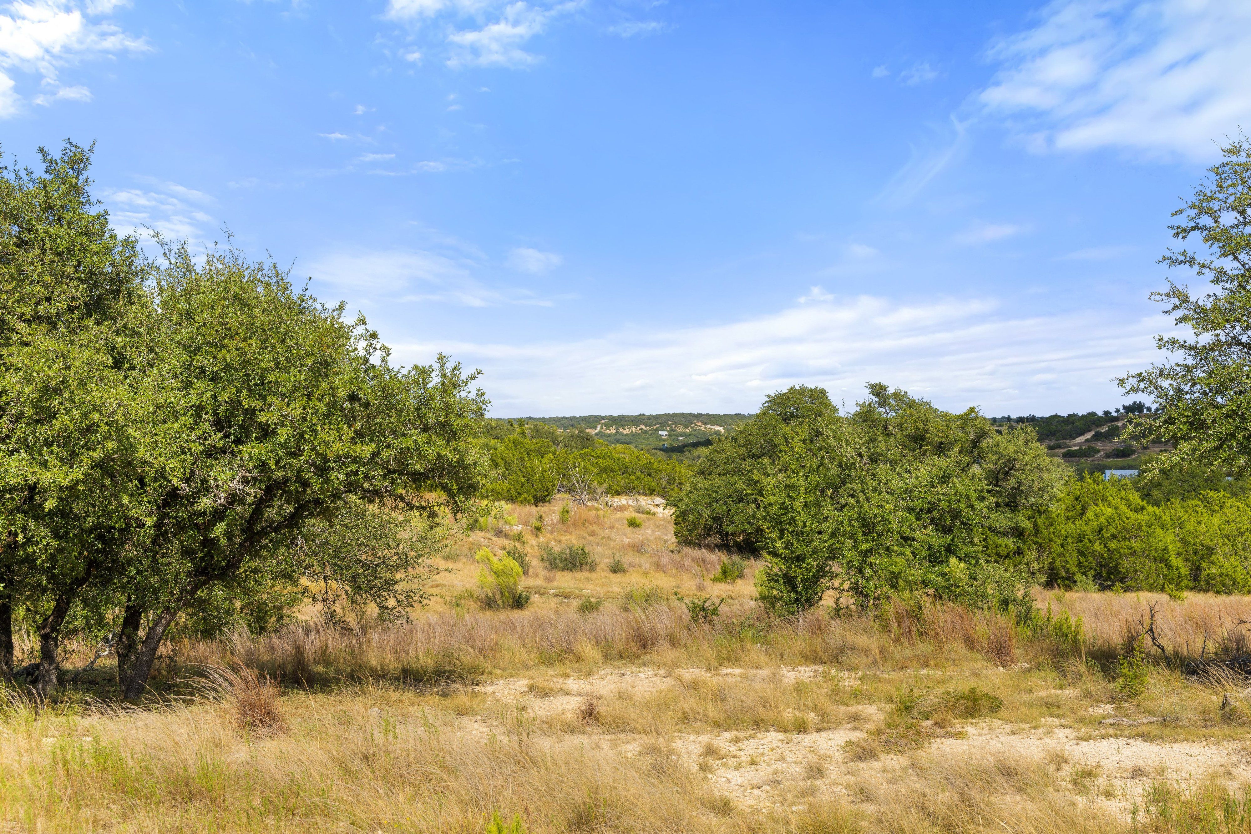  136 Legacy Hills Drive - Stunning 5 acre lot in a luxury gated community - 物件實景