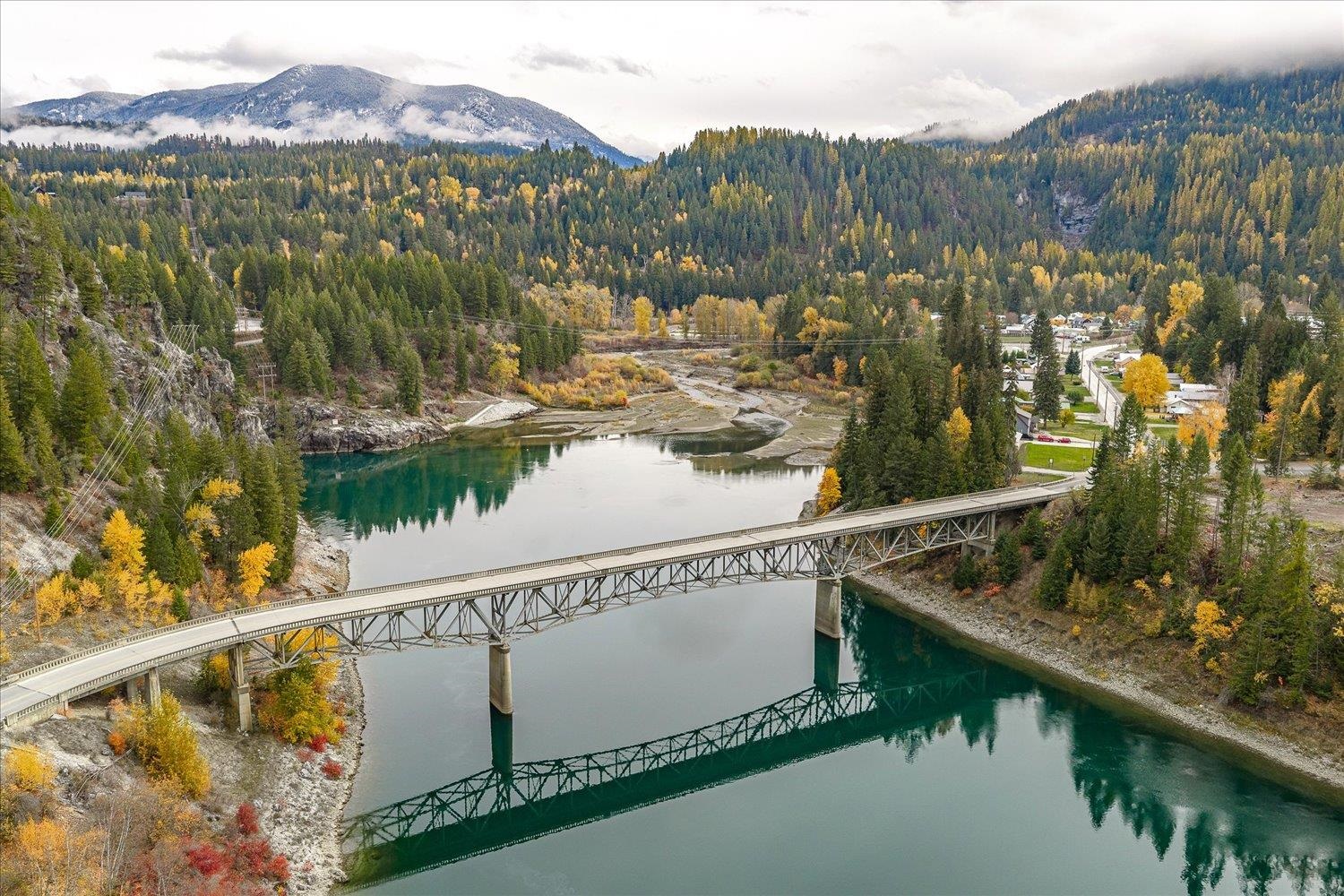 Metaline Falls, Washington, 99153, United States, 5 Bedrooms Bedrooms, ,3 BathroomsBathrooms,Residential,For Sale,1986087