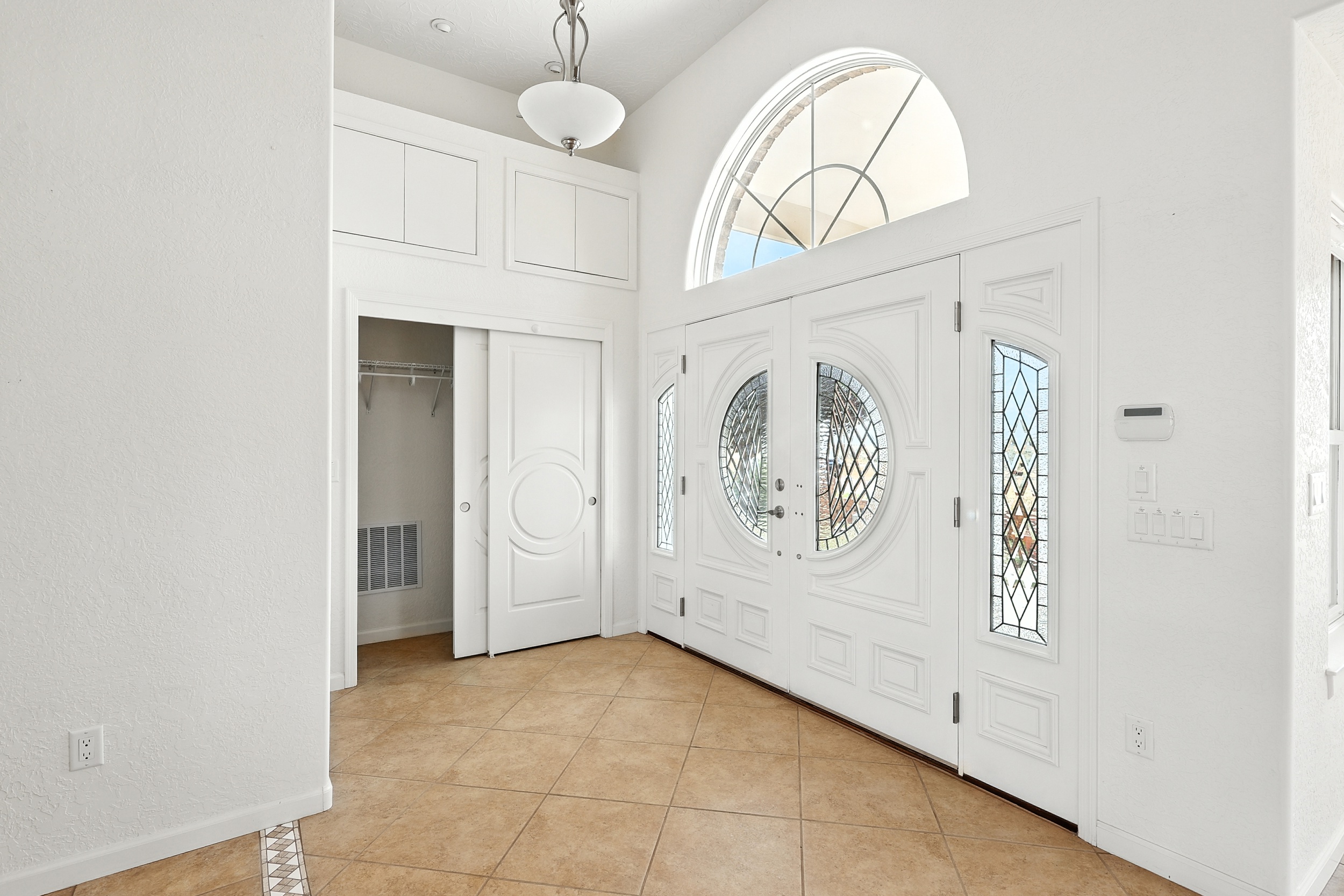 Belen, New Mexico, 87002, United States, 3 Bedrooms Bedrooms, ,3 BathroomsBathrooms,Residential,For Sale,1973805