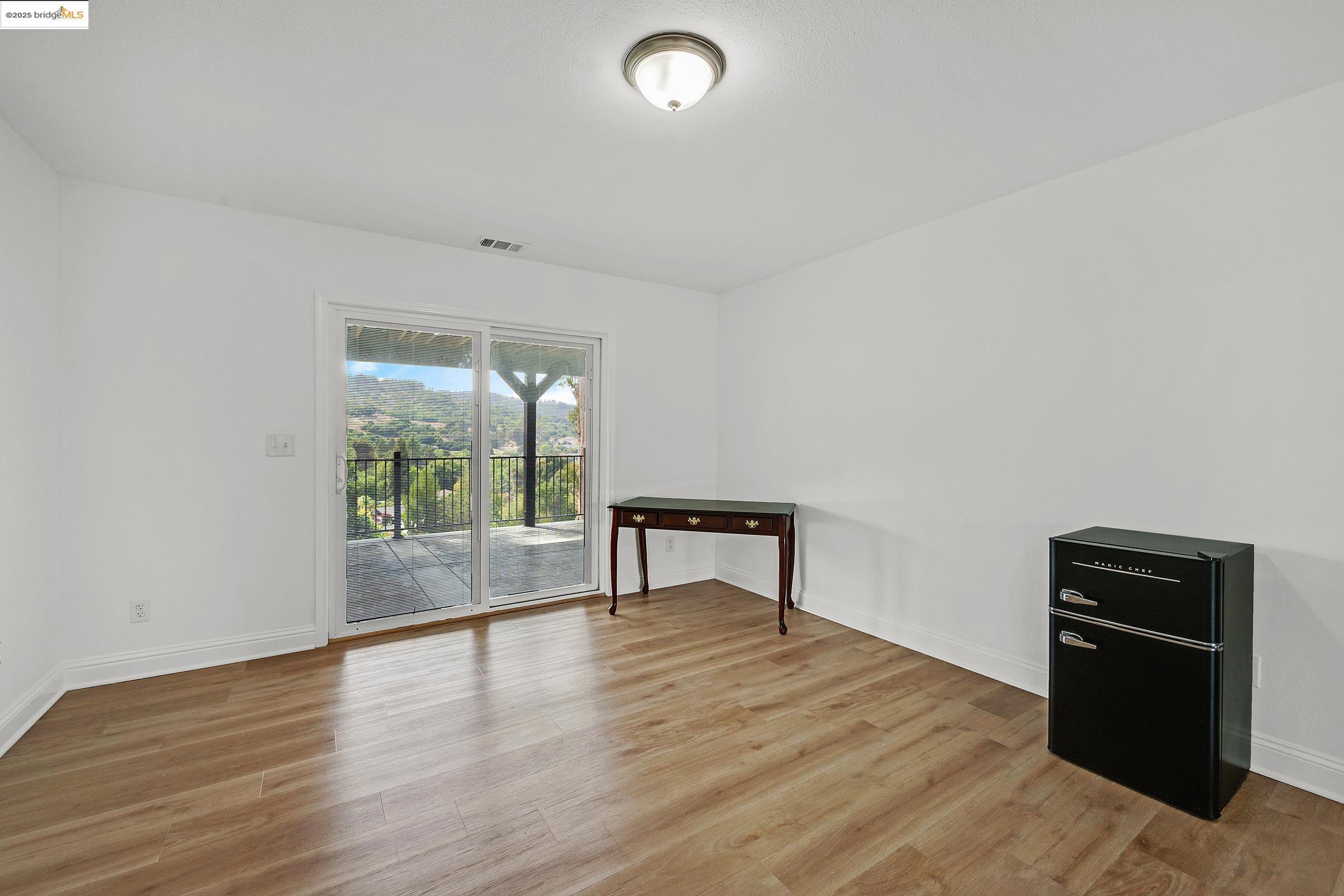 El Sobrante, California, 94803, United States, 4 Bedrooms Bedrooms, ,3 BathroomsBathrooms,Residential,For Sale,1986532