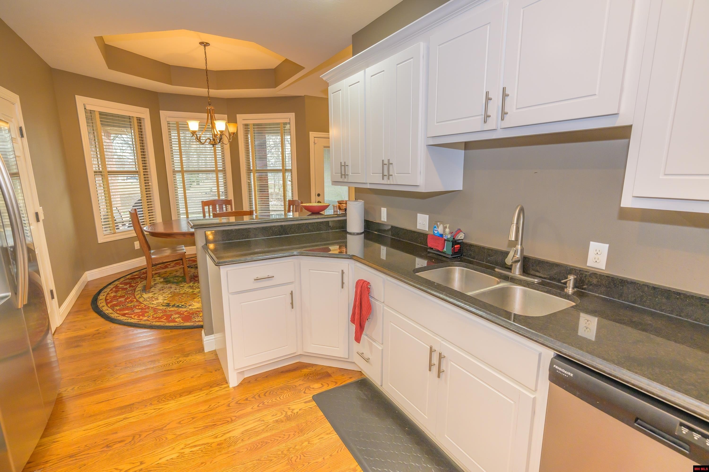 Mountain Home, Arkansas, 72653, United States, 3 Bedrooms Bedrooms, ,2 BathroomsBathrooms,Residential,For Sale,2033184