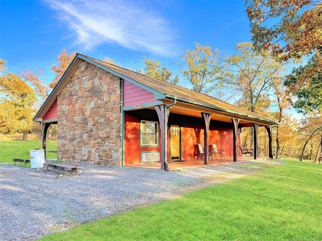 Cookson, Oklahoma, 74427, United States, 8 Bedrooms Bedrooms, ,10 BathroomsBathrooms,Residential,For Sale,1825365