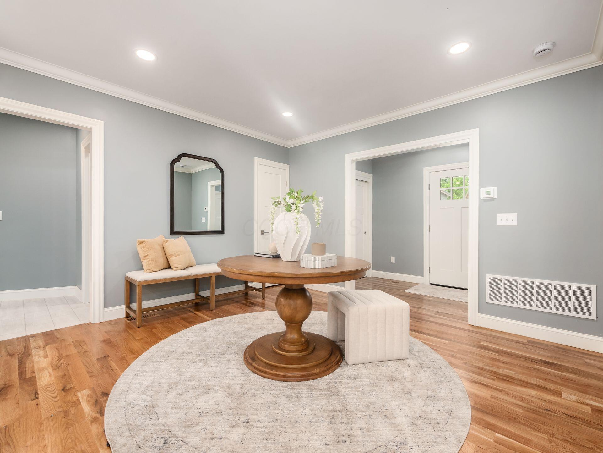 Columbus, Ohio, 43202, United States, 5 Bedrooms Bedrooms, ,4 BathroomsBathrooms,Residential,For Sale,1988321