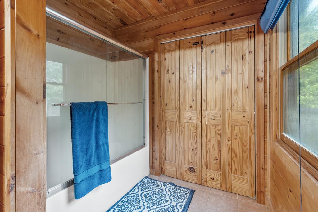 Morganton, Georgia, 30560, United States, 3 Bedrooms Bedrooms, ,3 BathroomsBathrooms,Residential,For Sale,1973910