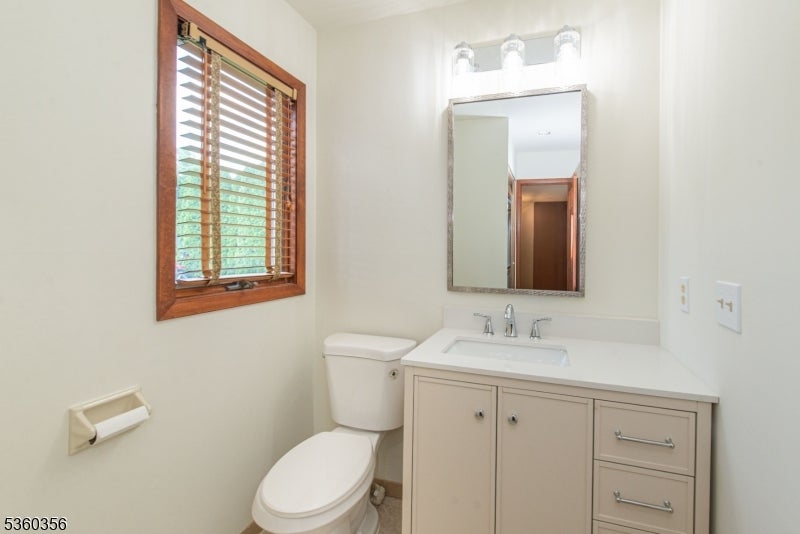 Montville Twp., New Jersey, 07082, United States, 4 Bedrooms Bedrooms, ,3 BathroomsBathrooms,Residential,For Sale,1834822