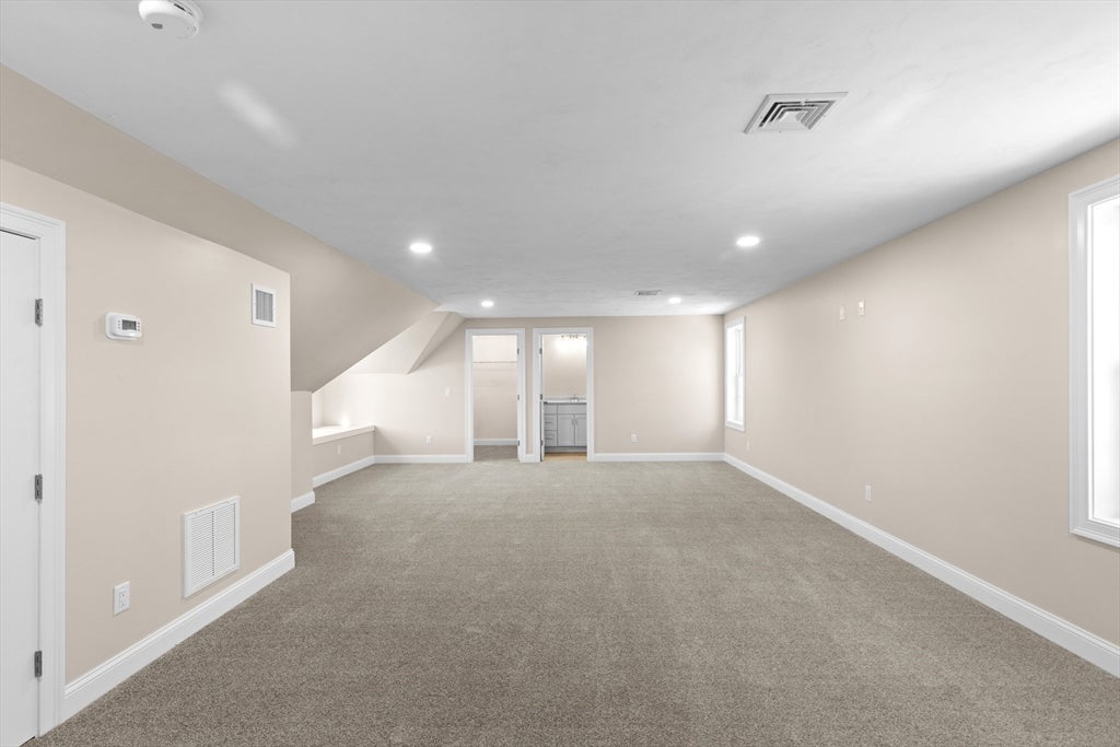 Plymouth, Massachusetts, 02360, United States, 3 Bedrooms Bedrooms, ,4 BathroomsBathrooms,Residential,For Sale,2048431