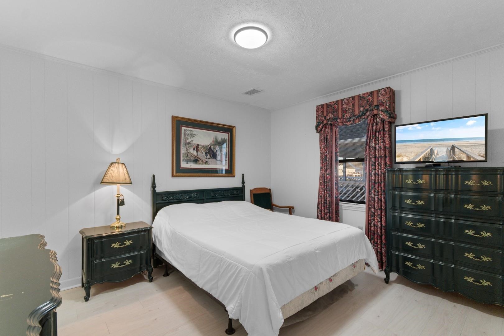 North Myrtle Beach, South Carolina, 29582, United States, 4 Bedrooms Bedrooms, ,2 BathroomsBathrooms,Residential,For Sale,2015059