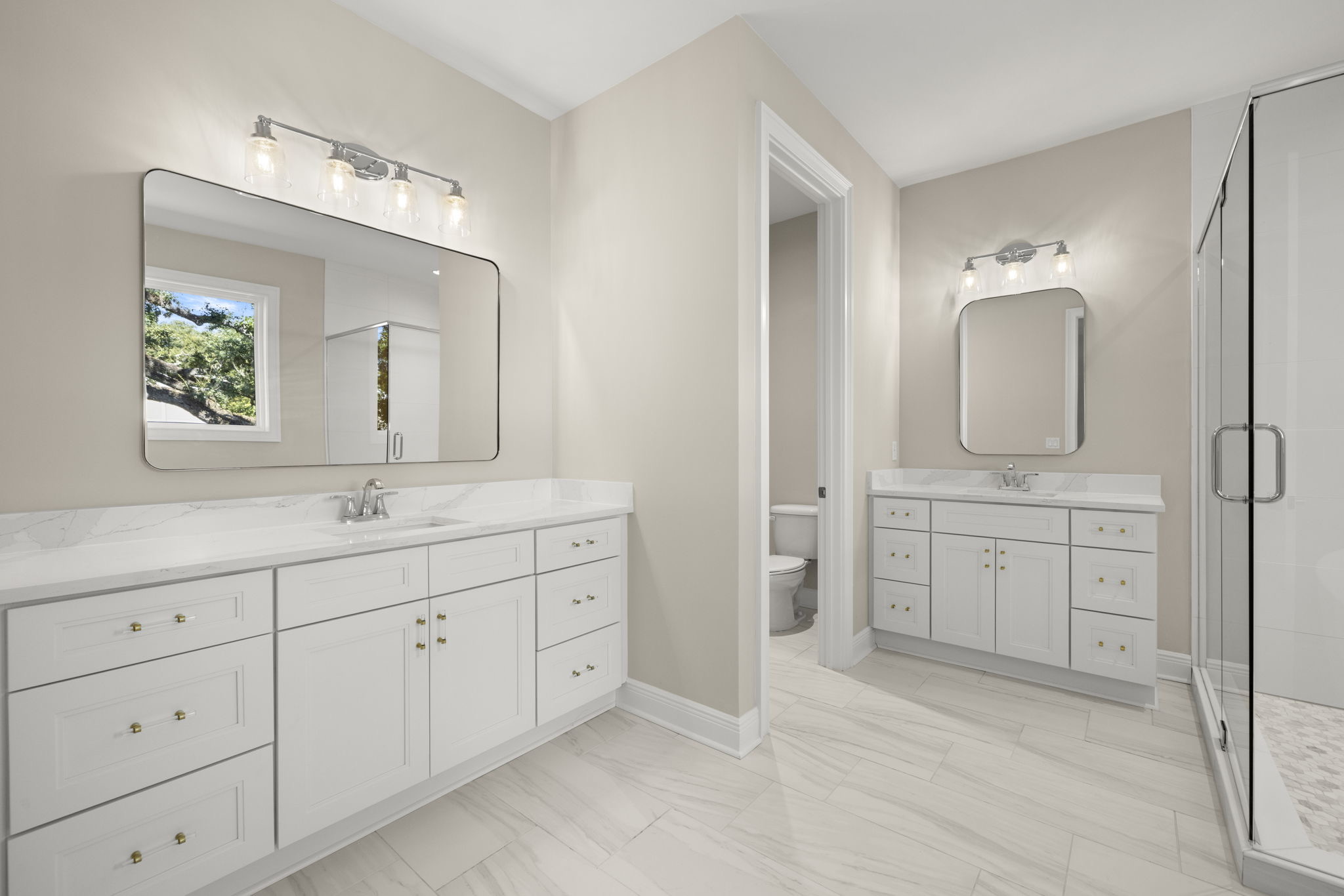 Tampa, Florida, 33629, United States, 4 Bedrooms Bedrooms, ,5 BathroomsBathrooms,Residential,For Sale,1986126