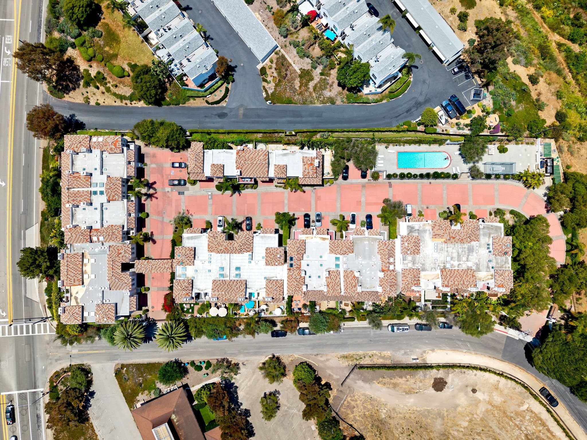  6435   Zumirez Drive, 21 - 物件實景