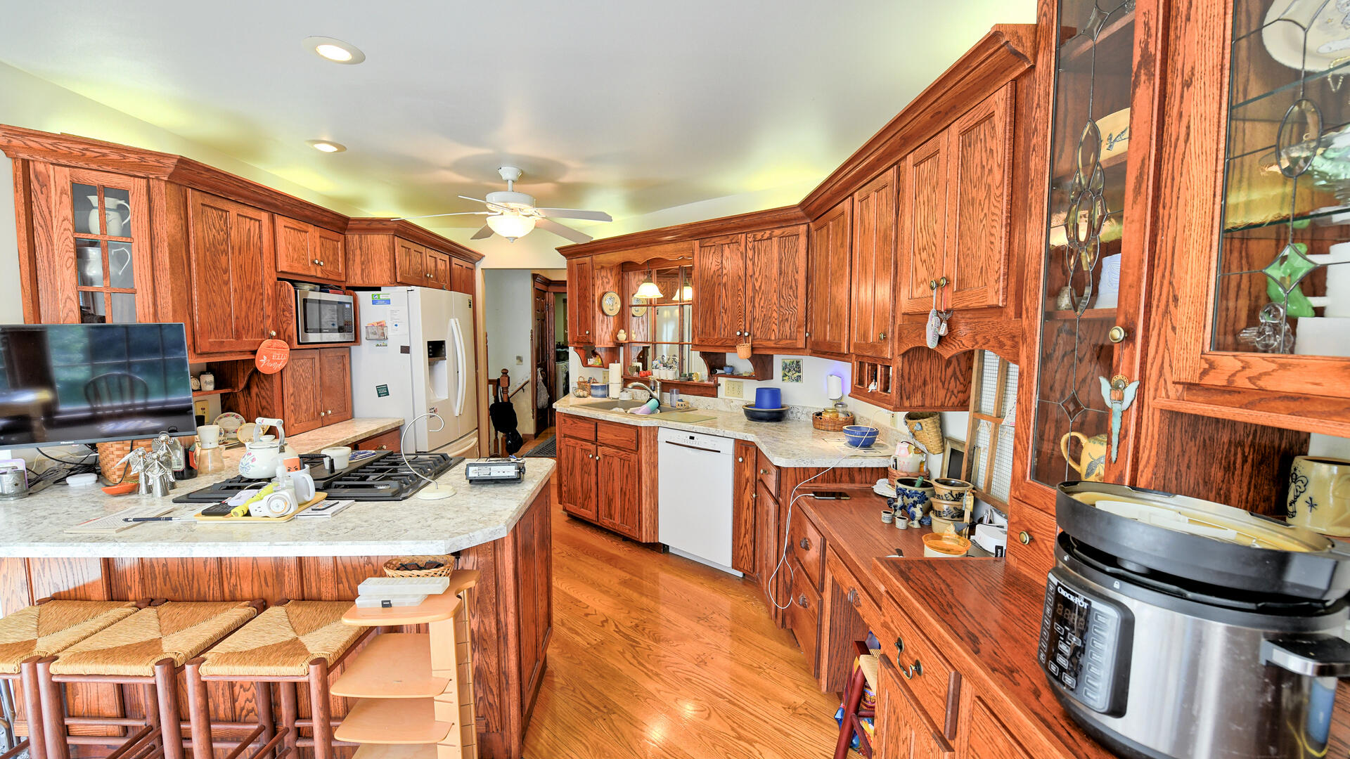 Portland, Michigan, 48875, United States, 5 Bedrooms Bedrooms, ,4 BathroomsBathrooms,Residential,For Sale,2002495