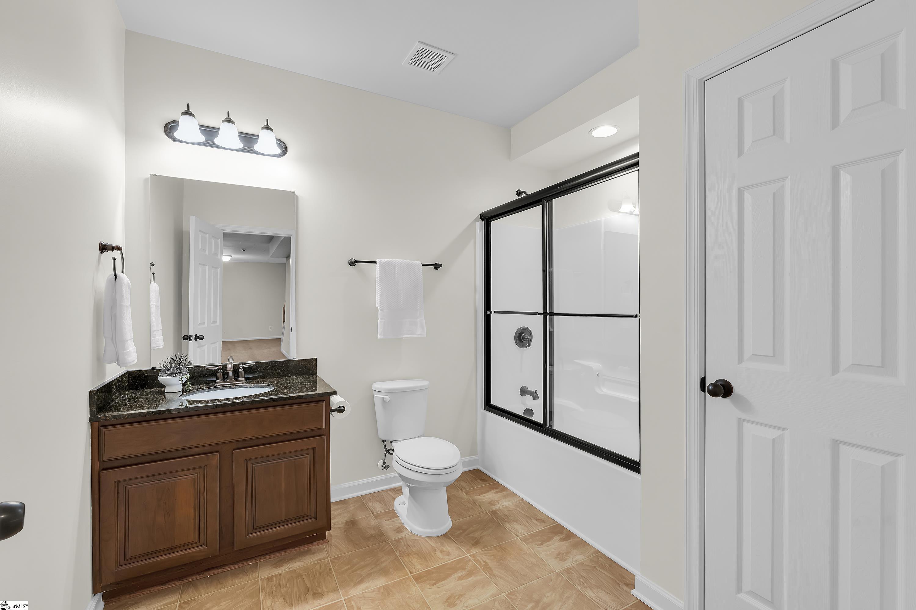 Simpsonville, South Carolina, 29681, United States, 4 Bedrooms Bedrooms, ,3 BathroomsBathrooms,Residential,For Sale,1906304