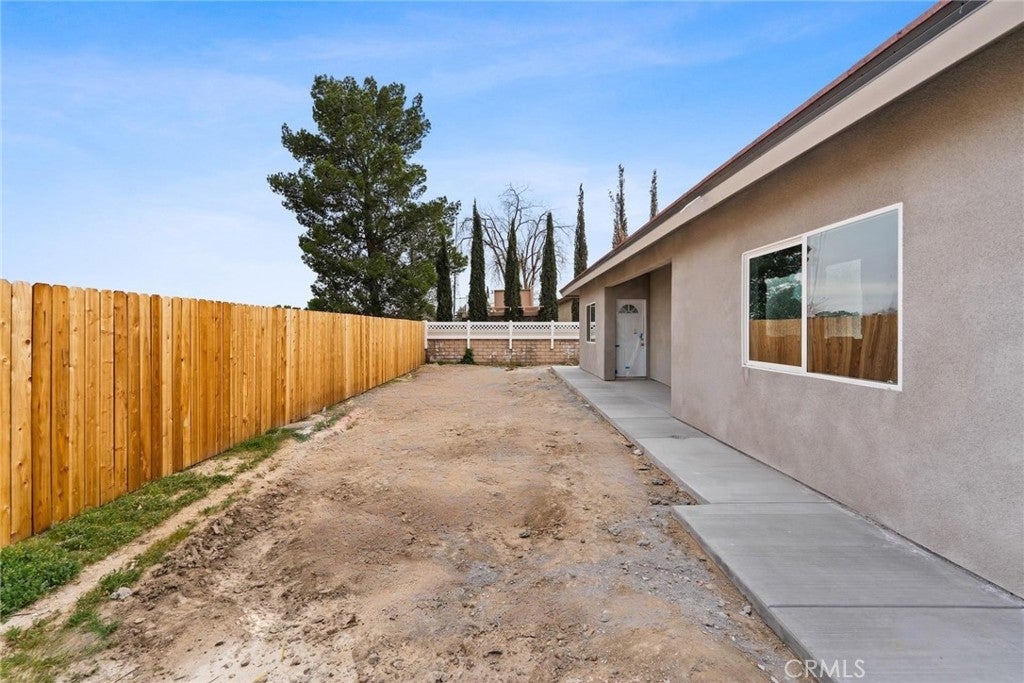 Victorville, California, 92392, United States, 4 Bedrooms Bedrooms, ,3 BathroomsBathrooms,Residential,For Sale,2036507