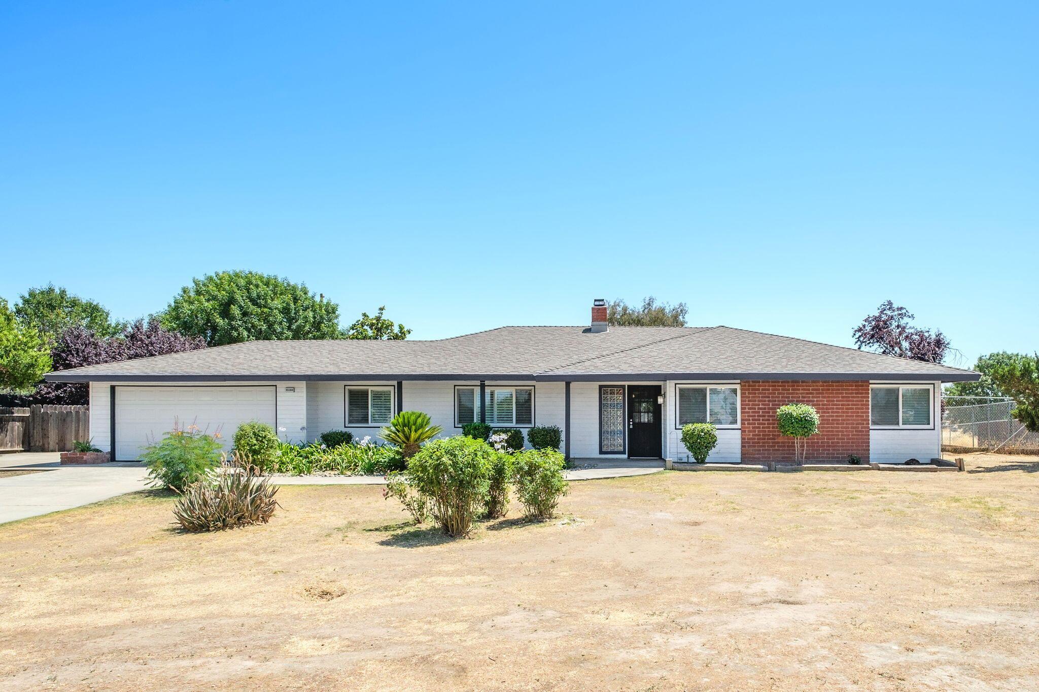 Madera, California, 93636, United States, 4 Bedrooms Bedrooms, ,3 BathroomsBathrooms,Residential,For Sale,1981366