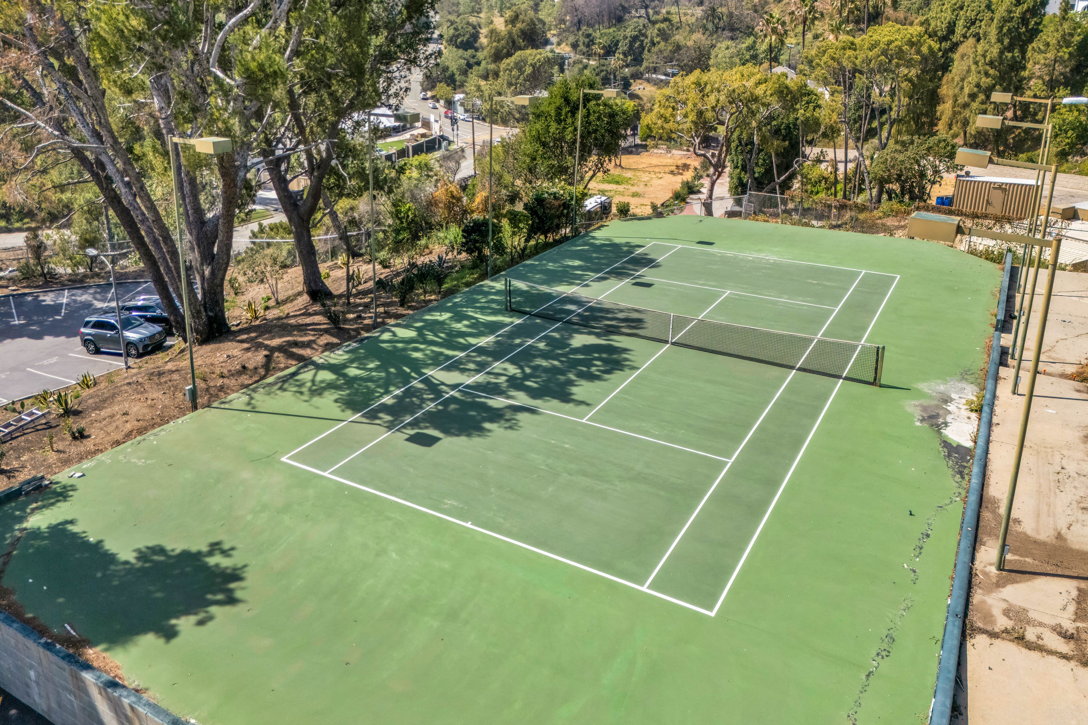  17352 W Sunset Blvd - 物件實景