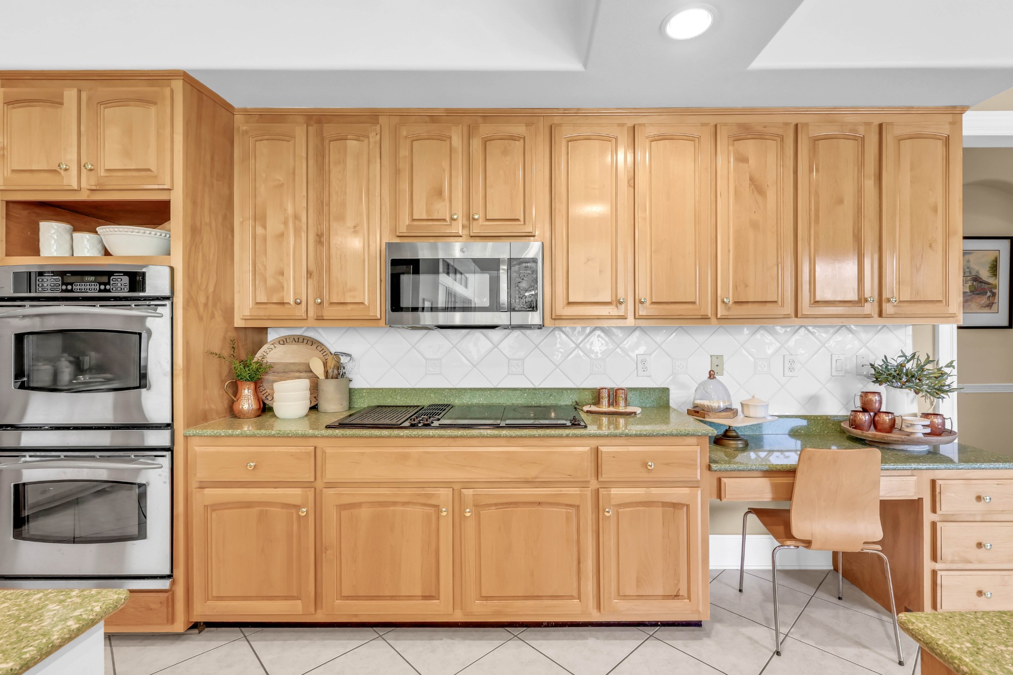 Clarksville, Tennessee, 37043, United States, 4 Bedrooms Bedrooms, ,4 BathroomsBathrooms,Residential,For Sale,1980790