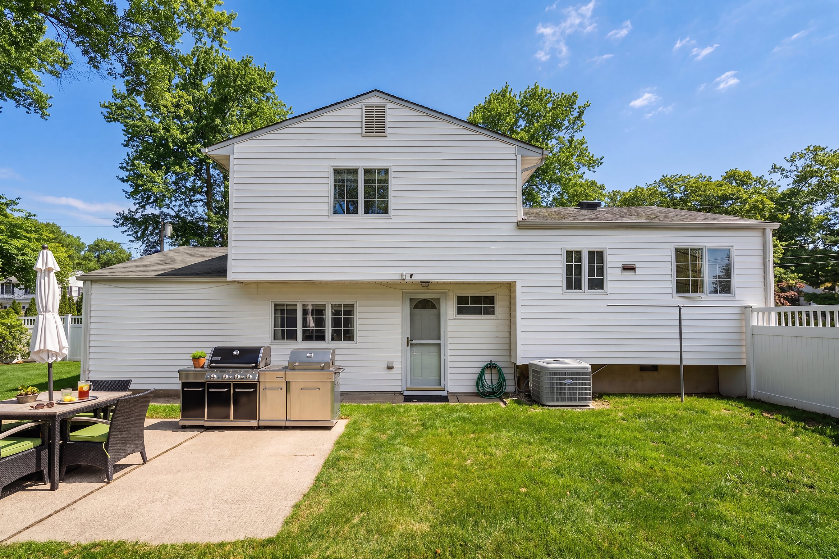  New Monmouth Split Level - 物件實景