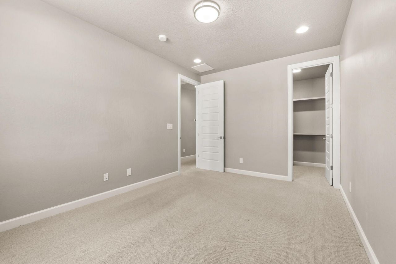 Rio Rancho, New Mexico, 87124, United States, 4 Bedrooms Bedrooms, ,3 BathroomsBathrooms,Residential,For Sale,1924973