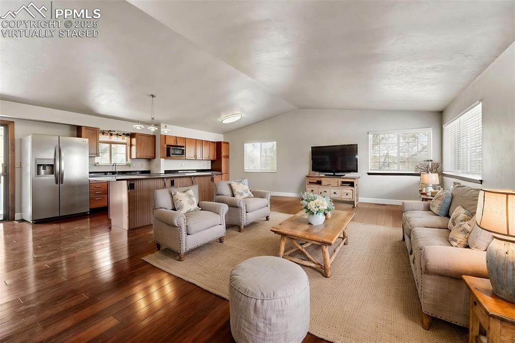 Colorado Springs, Colorado, 80919, United States, 3 Bedrooms Bedrooms, ,2 BathroomsBathrooms,Residential,For Sale,1793578