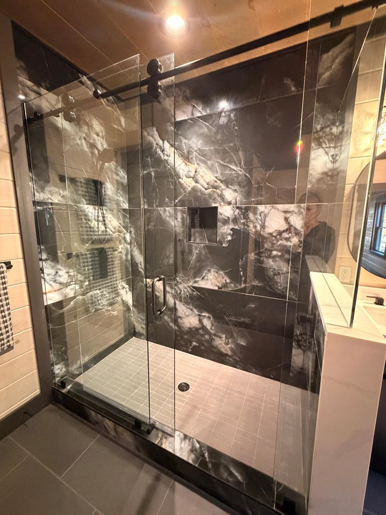 Mineral Bluff, Georgia, 30559, United States, 4 Bedrooms Bedrooms, ,5 BathroomsBathrooms,Residential,For Sale,1986837