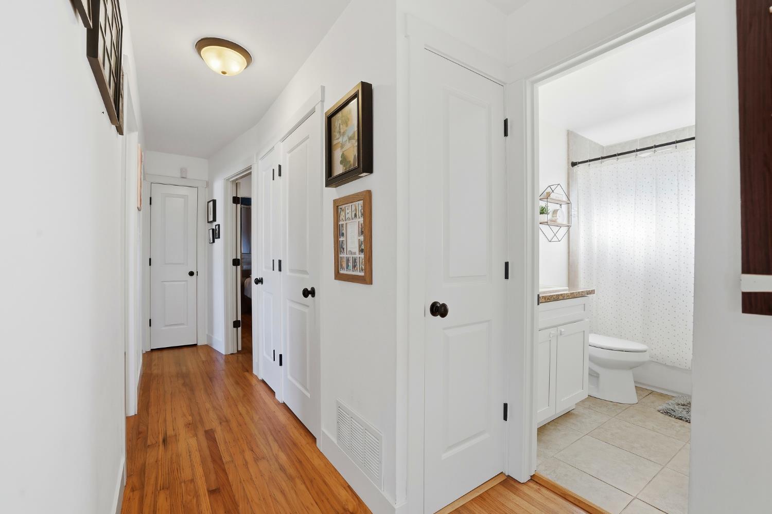 Sacramento, California, 95864, United States, 3 Bedrooms Bedrooms, ,2 BathroomsBathrooms,Residential,For Sale,2010336