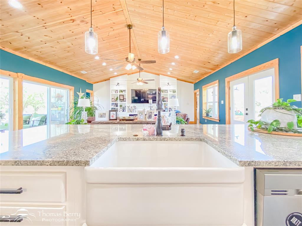 Moran, Texas, 76464, United States, 3 Bedrooms Bedrooms, ,2 BathroomsBathrooms,Residential,For Sale,1857951