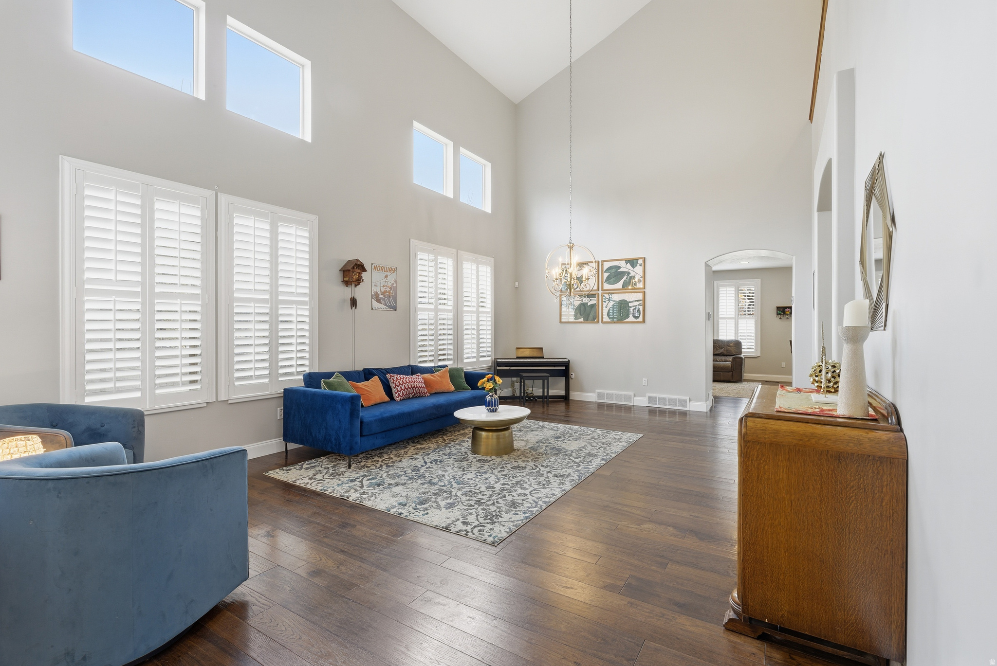 Sandy, Utah, 84092, United States, 4 Bedrooms Bedrooms, ,3 BathroomsBathrooms,Residential,For Sale,1992132