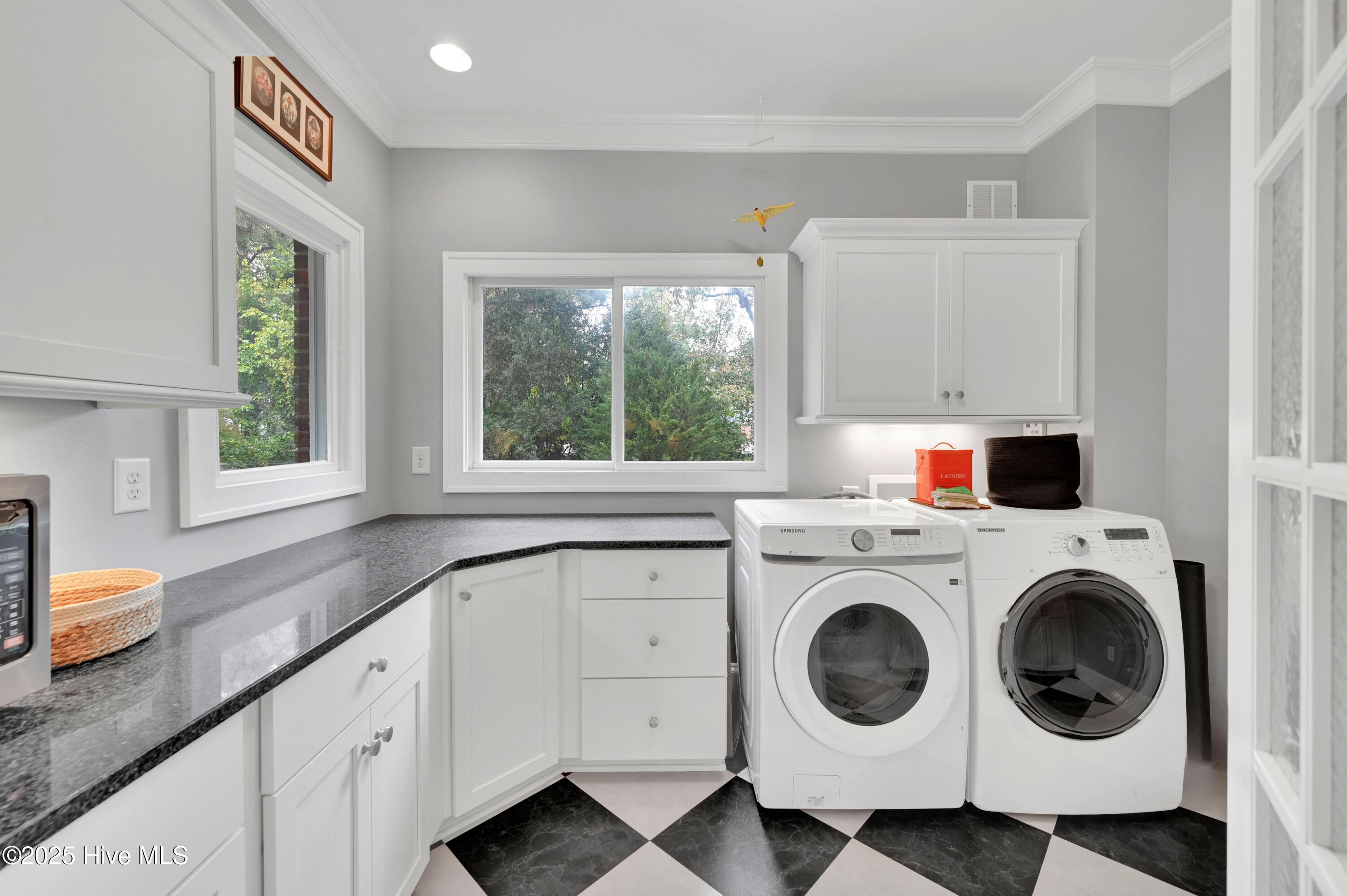 Greenville, North Carolina, 27858, United States, 4 Bedrooms Bedrooms, ,3 BathroomsBathrooms,Residential,For Sale,1985728